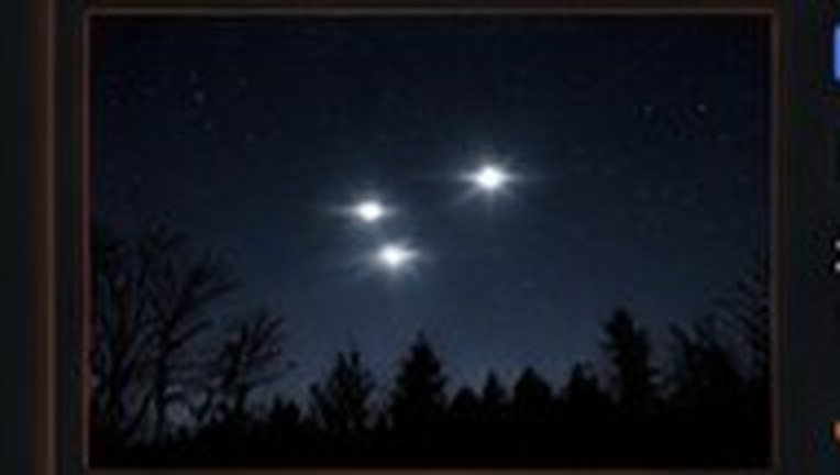 超党派「UFO議連」、政府に危機管理体制の強化を提言