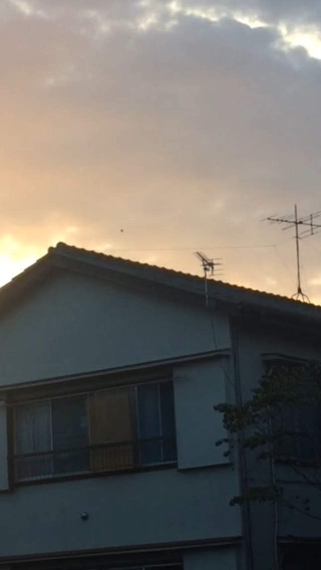 東京都足立区で撮影されたUFO