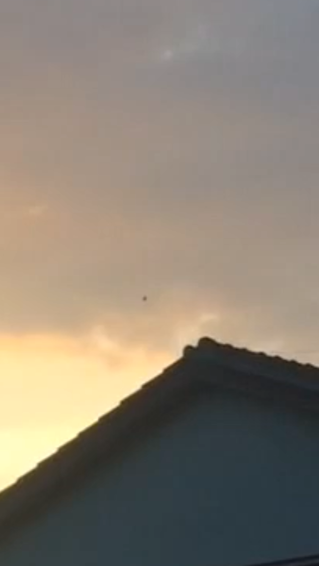 東京都足立区で撮影されたUFO